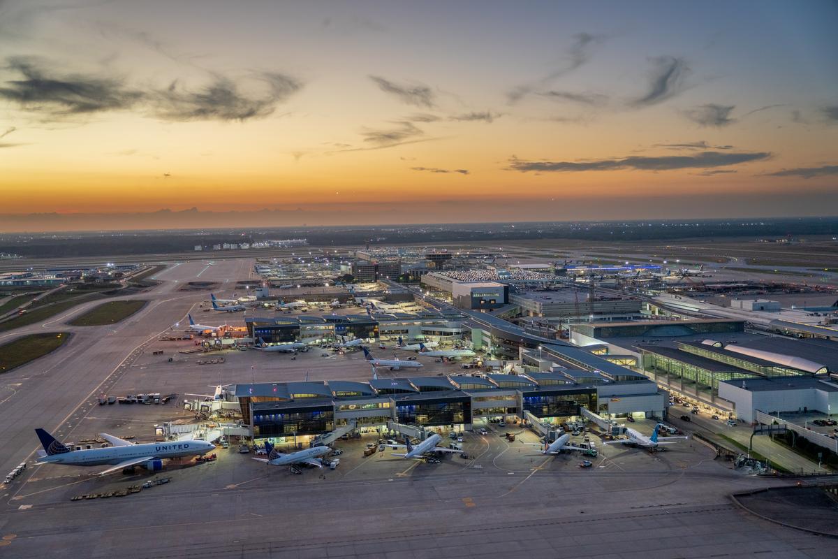 George Bush Airport Transportation Picture 1