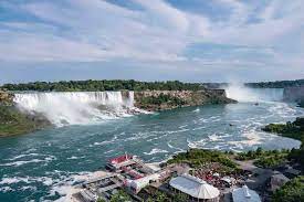 Why Everyone’s Booking These Niagara Falls Tour Packages