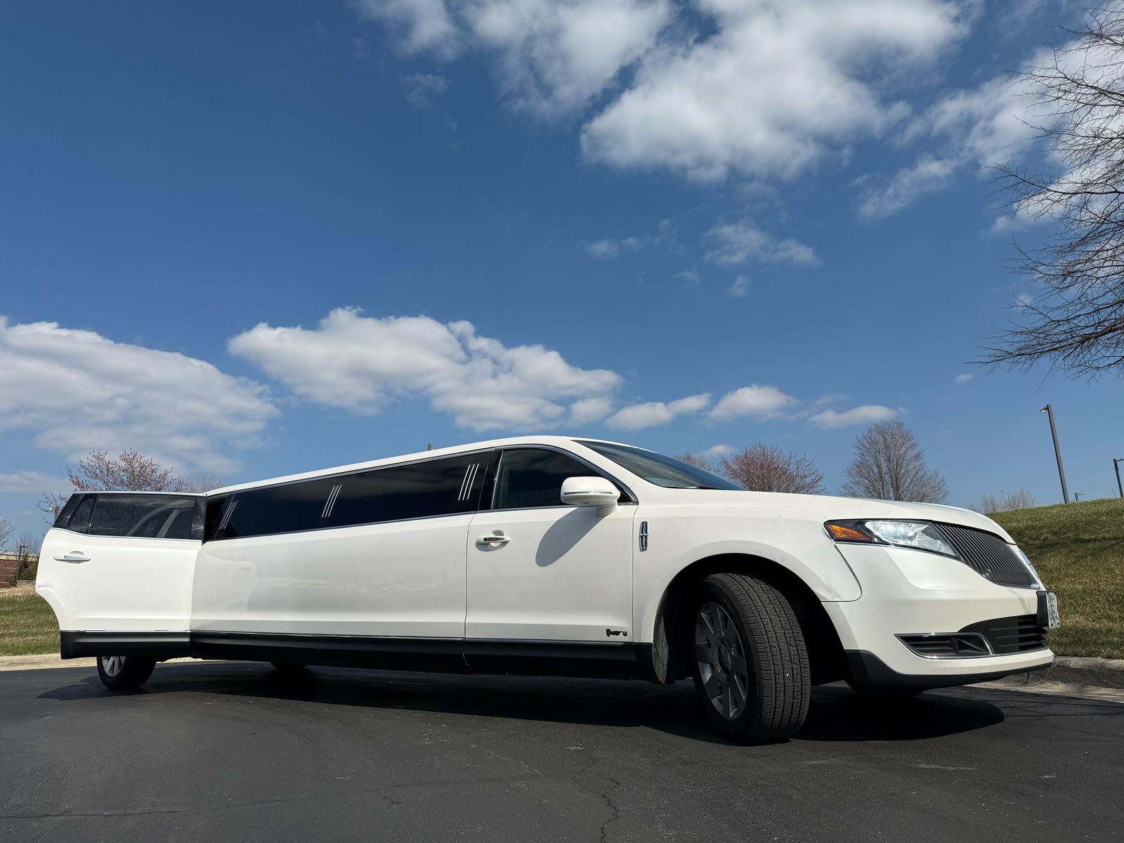 Wedding Transportation Service in Arlington Heights
