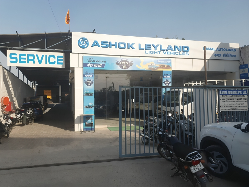 Meerut’s Automotive Hub: Exploring the Ashok leyland showroom in meerut
