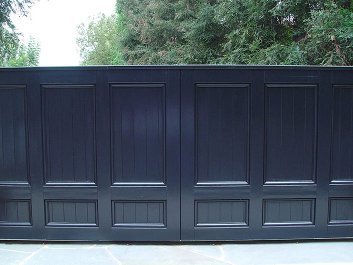 Commercial Gate Installation in Santa Monica