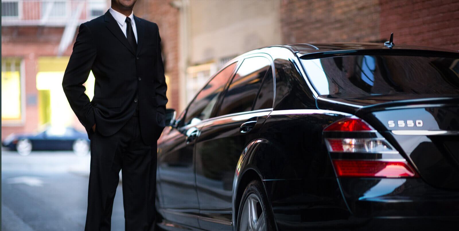 Luxury Transportation Service in Rogers Park AK