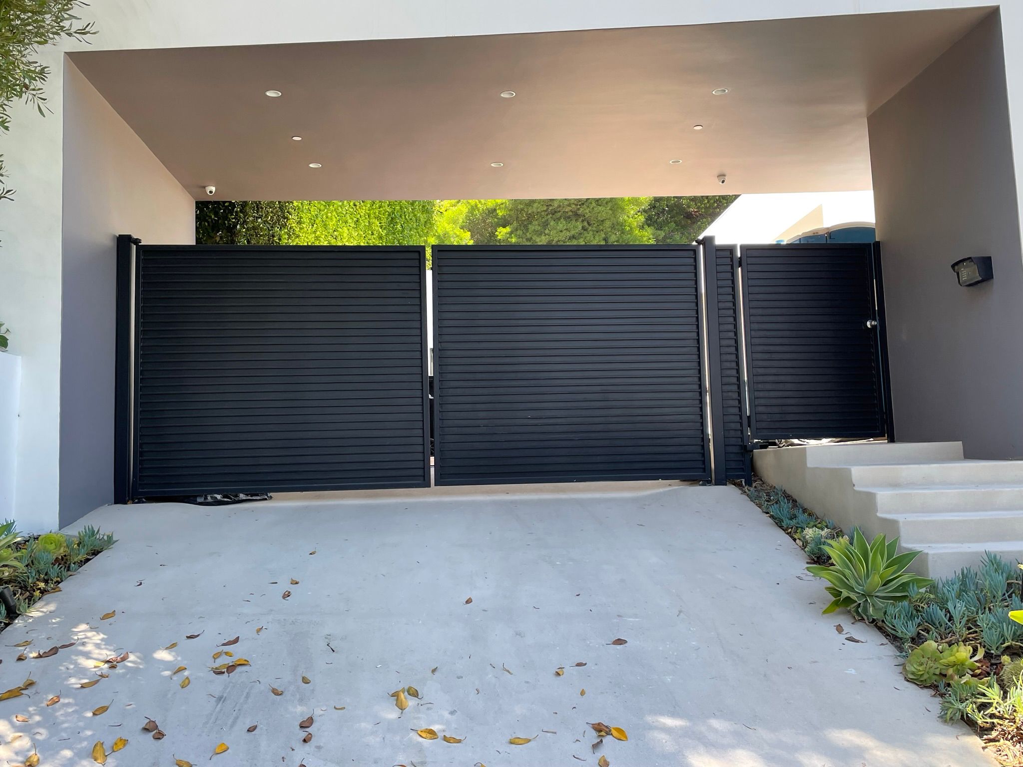 Gate Repair Services in Sherman Oaks