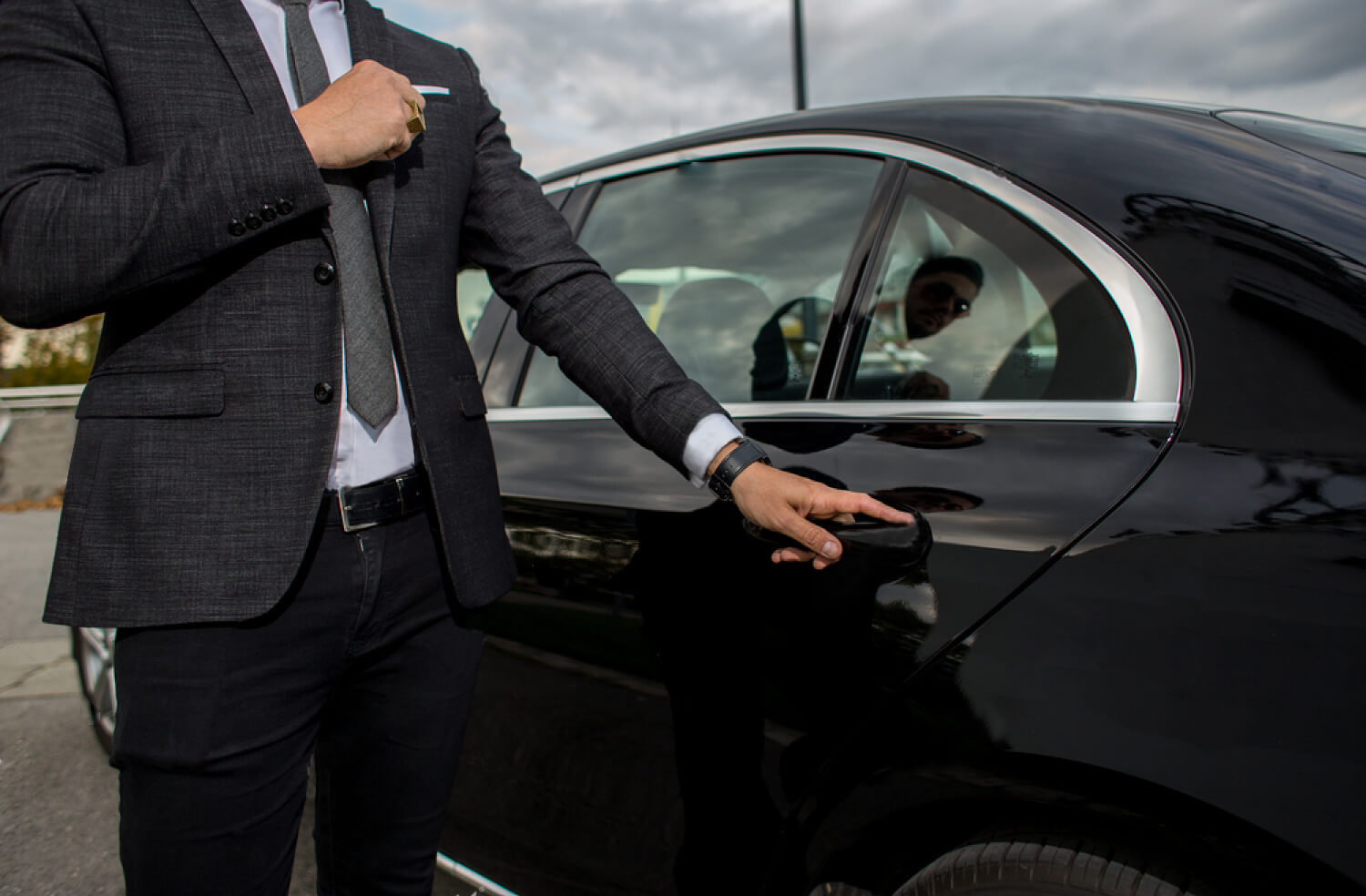Airport Transfer to LaGuardia Airport