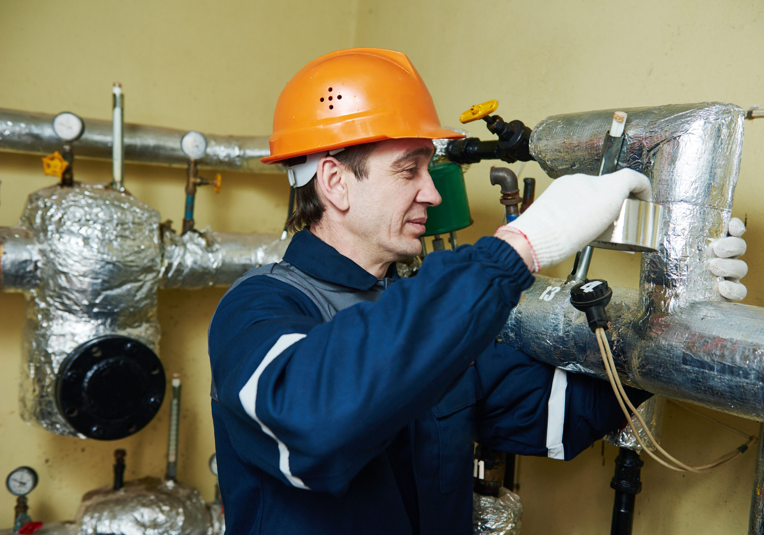 7 Tips to Choose the Ideal Aluminium Fitter for Commercial Spaces