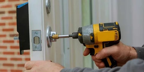 What Makes Cape Coral Locksmith Services Stand Out Locally?