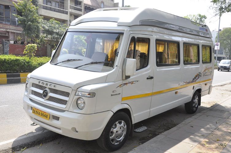 Top Benefits of Hiring a Tempo Traveller for Any Occasion
