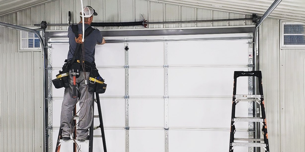 garage-door-repair-e1630931235655 (2)