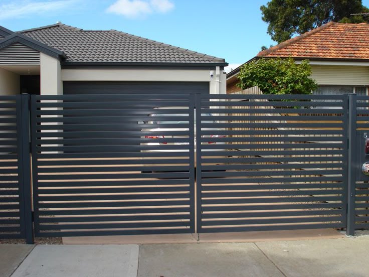 Sliding Gate Installation in Hollywood Hills