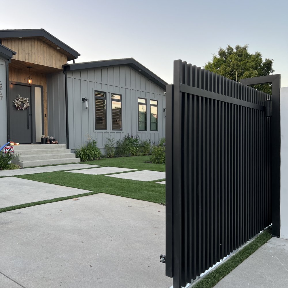 Commercial Gate Repairs in Hollywood Hills