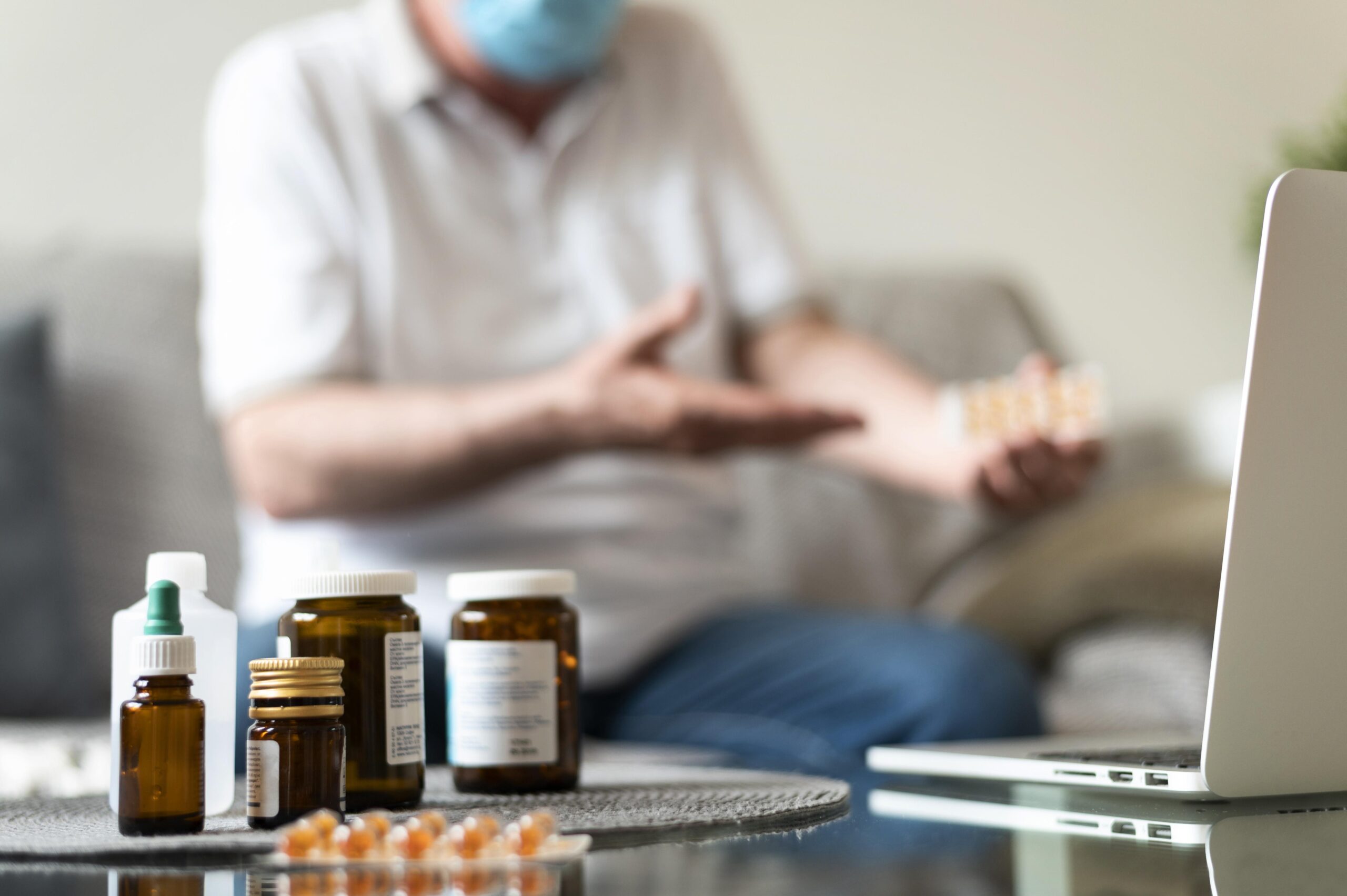 u13302-close-up-patient-wearing-mask