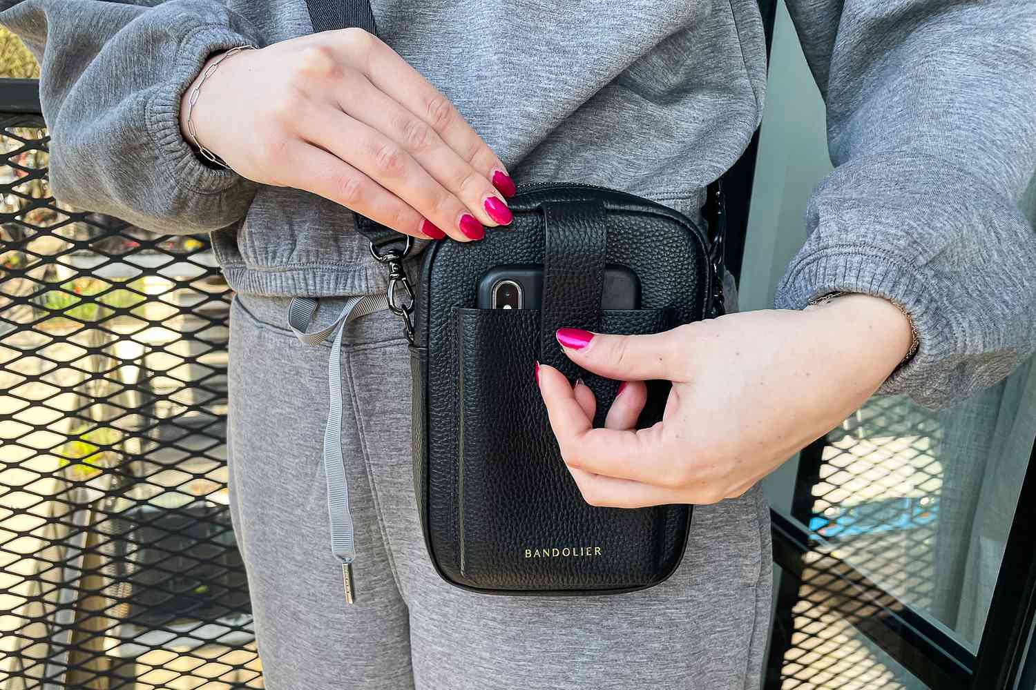 Best Small Cross Body Cell Phone Bag for Travel: Compact, Stylish, and Practical
