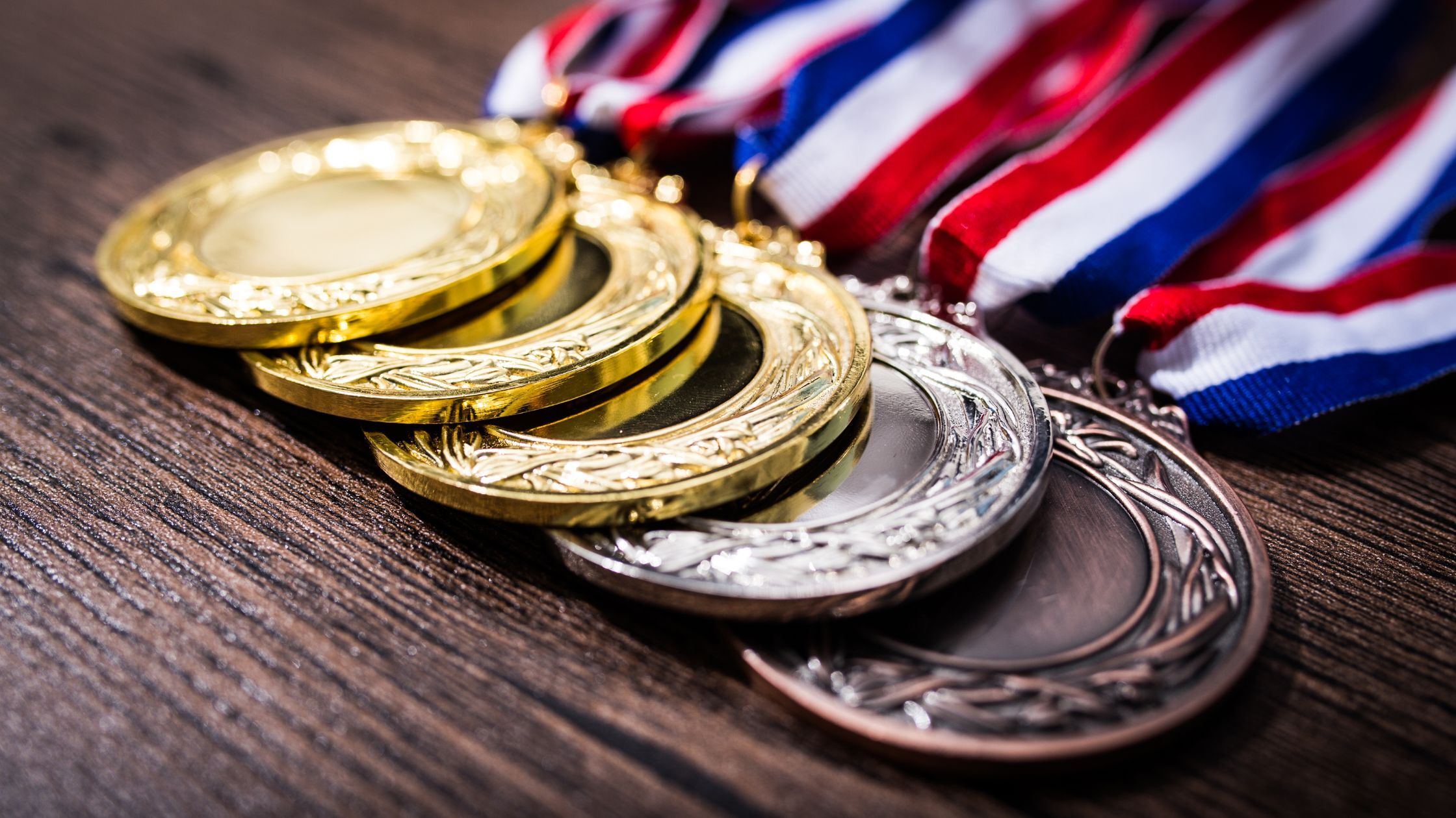 Fiesta Medals Celebrate in Style with Qiyi Gifts