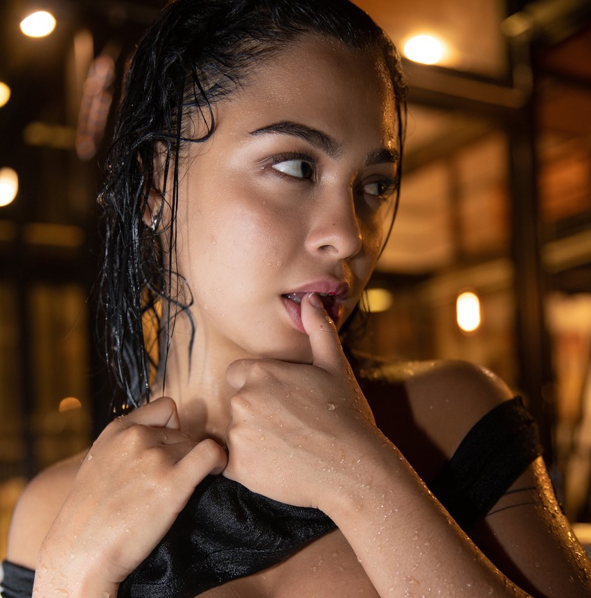 Book Luxury Call Girls Give You Physical Intimacy