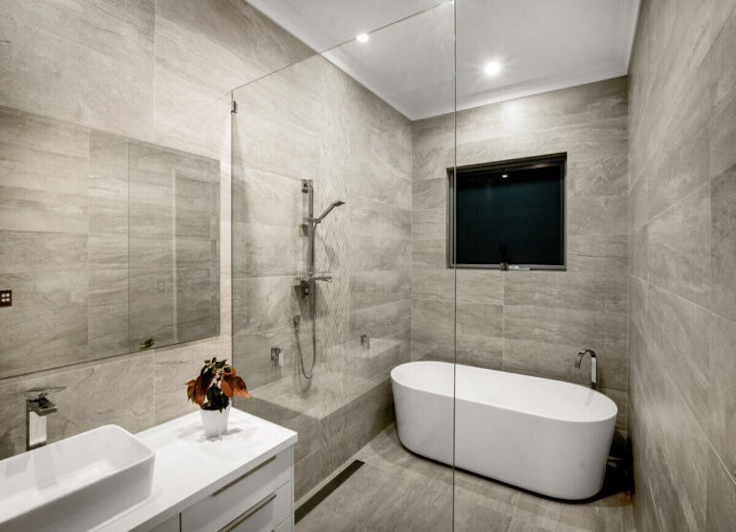 u14793-download-1-768x509-1