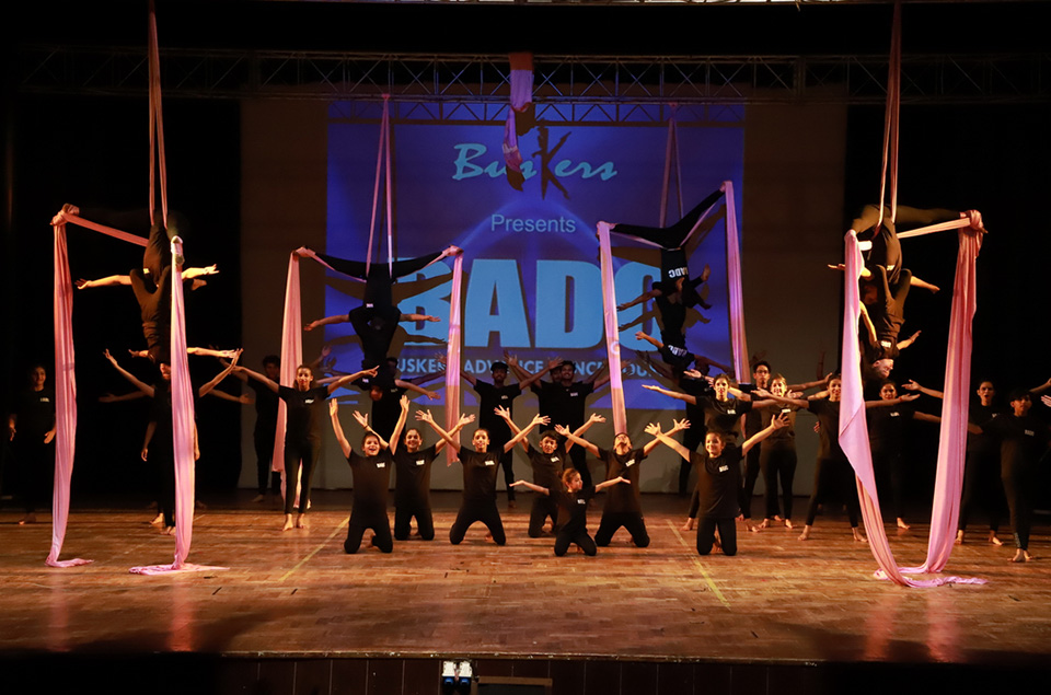 Experience the Magic of Bollywood Dance Class in Mahaveer Nagar with Buskers Dance Institute, Malviya Nagar