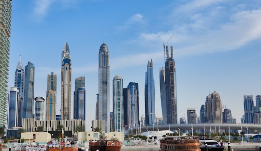 Emaar Beachfront: Dubai’s Premier Waterfront Living