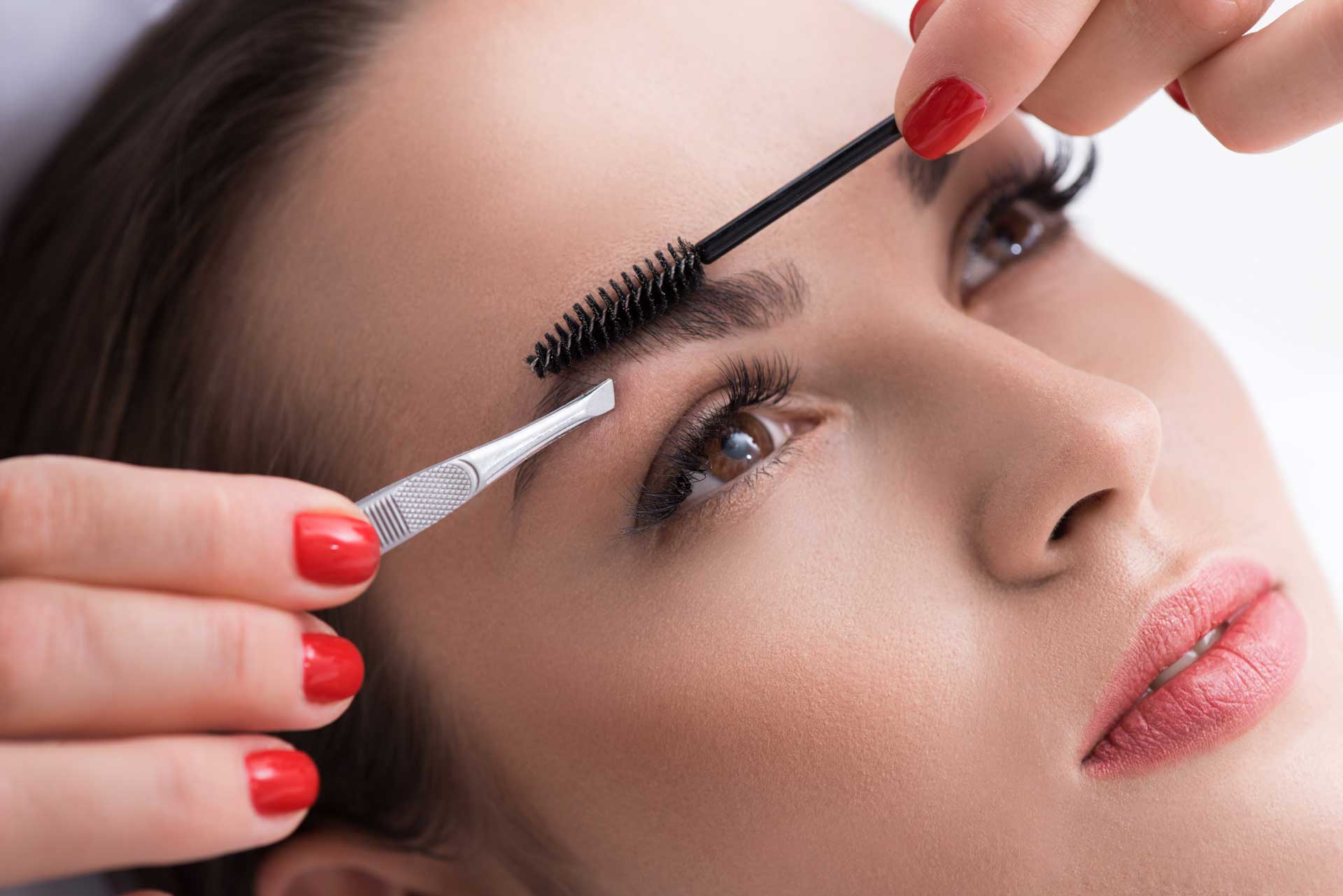 Eyebrow Tinting Elsternwick: How to Get a Natural Look