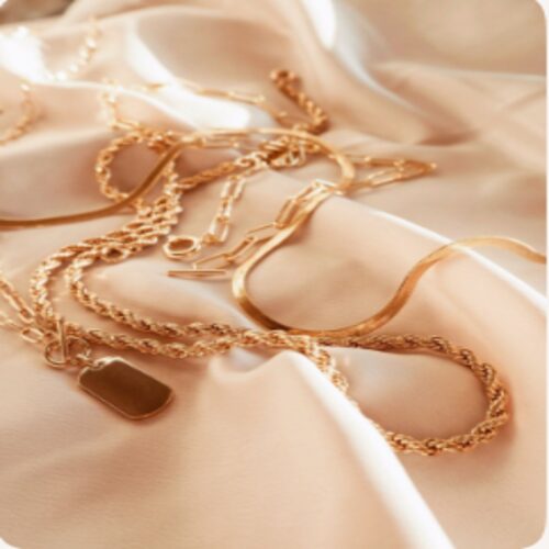 Gold Necklace Bold Statement Chain style this powerful accessory for any occasion