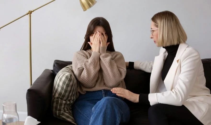 The Hidden Cost of High-Functioning Anxiety: What Anxiety Treatment Toronto Clinicians Are Seeing in Professionals