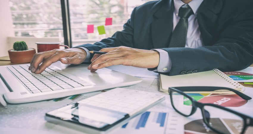 The Essential Year-End Checklist UK SMEs and Taxpayers Must Review Before Moving From 2025 to 2026