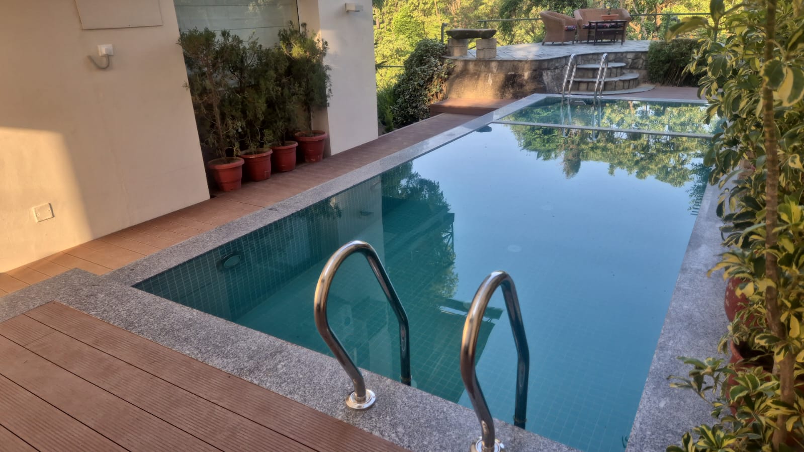 How to Choose a Luxury Hotel in Rishikesh for a Comfortable Family Retreat
