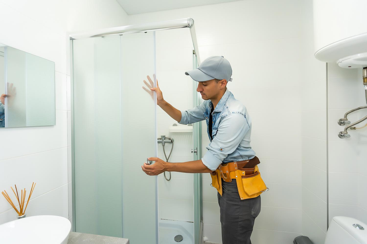 Upgrade Your Bathroom with Expert Shower Glass Design and Installation in Hayward, CA
