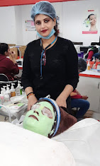 Lakme Academy South Campus:- Skin Care Course in South Campus Delhi