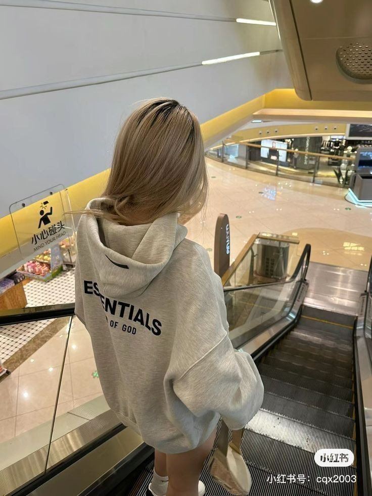 Comparison of essentials tracksuit colours and material weight