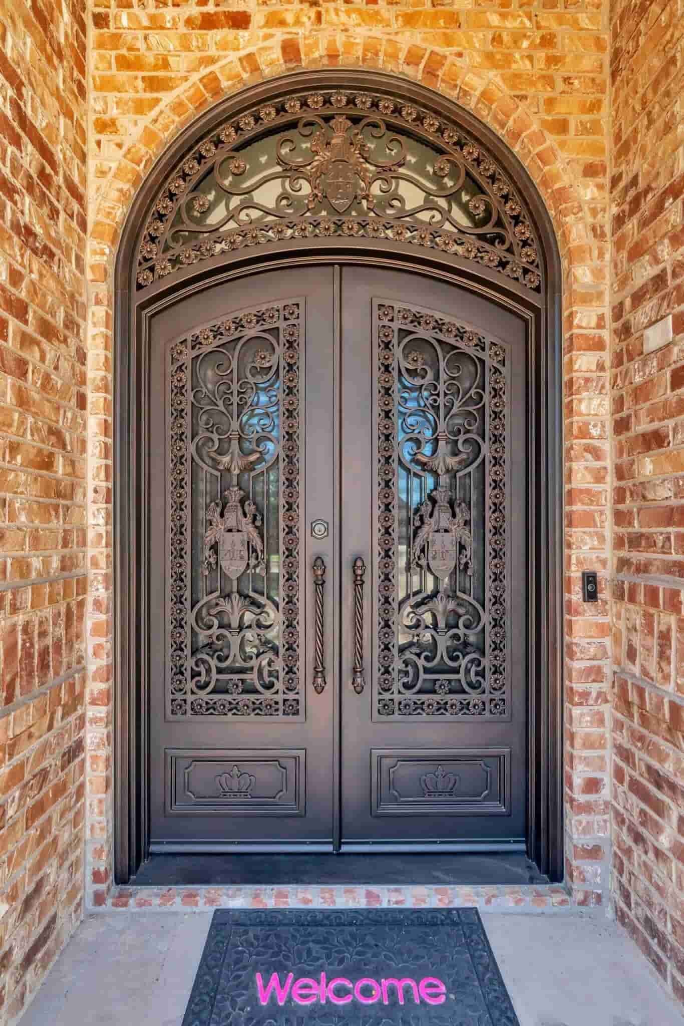 Why Texas Homes Make The Best Locations For Iron Door Installation