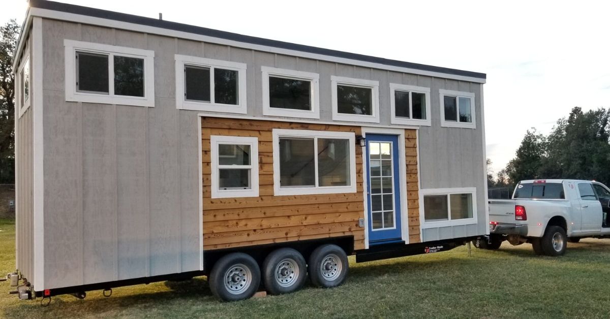 TrailerMadeCustomTrailersLLC-323922-Building-Tiny-House-blogbanner1