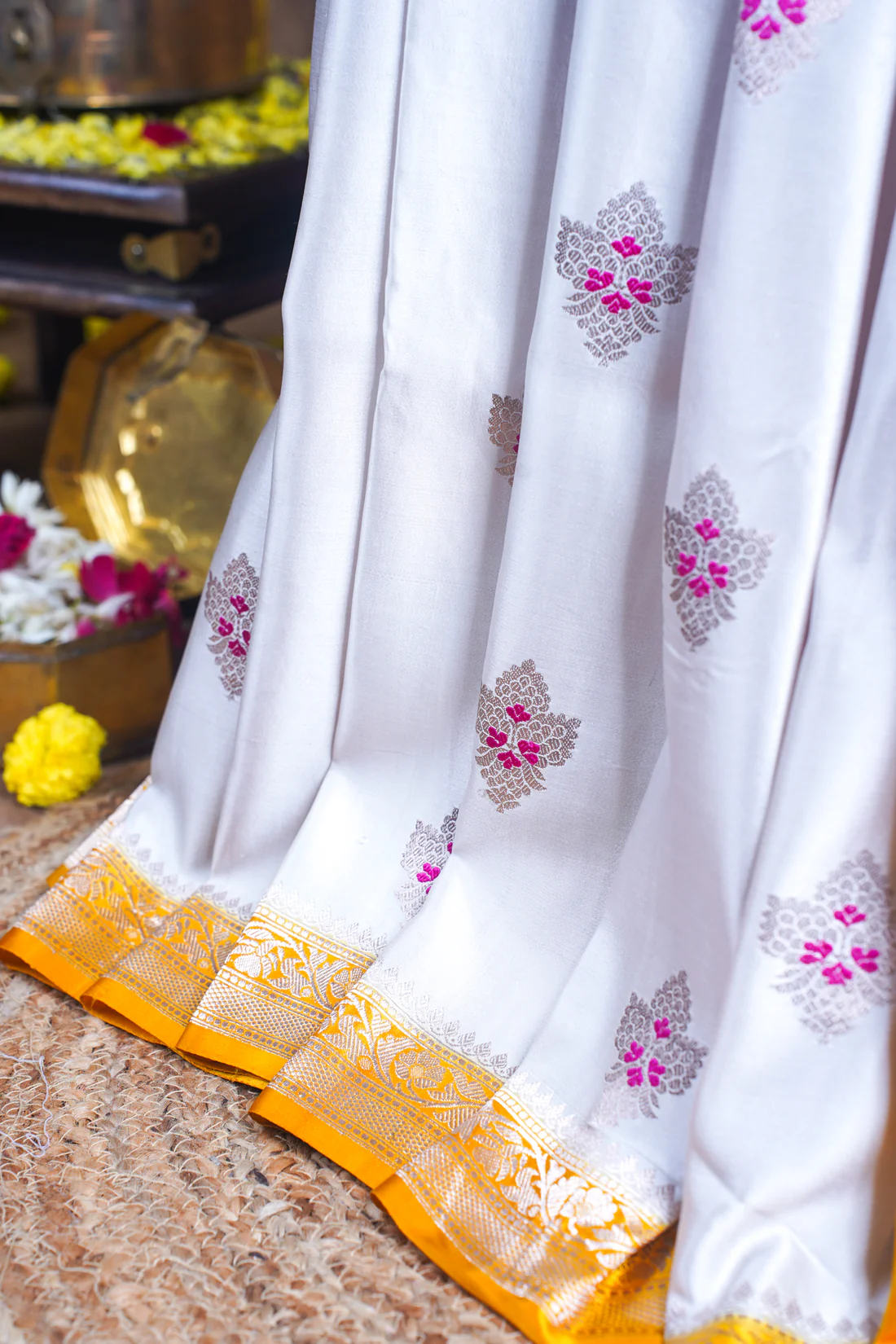 Best Saree Shop in Varanasi – The Ultimate Destination for Wedding & Wholesale Banarasi Silk