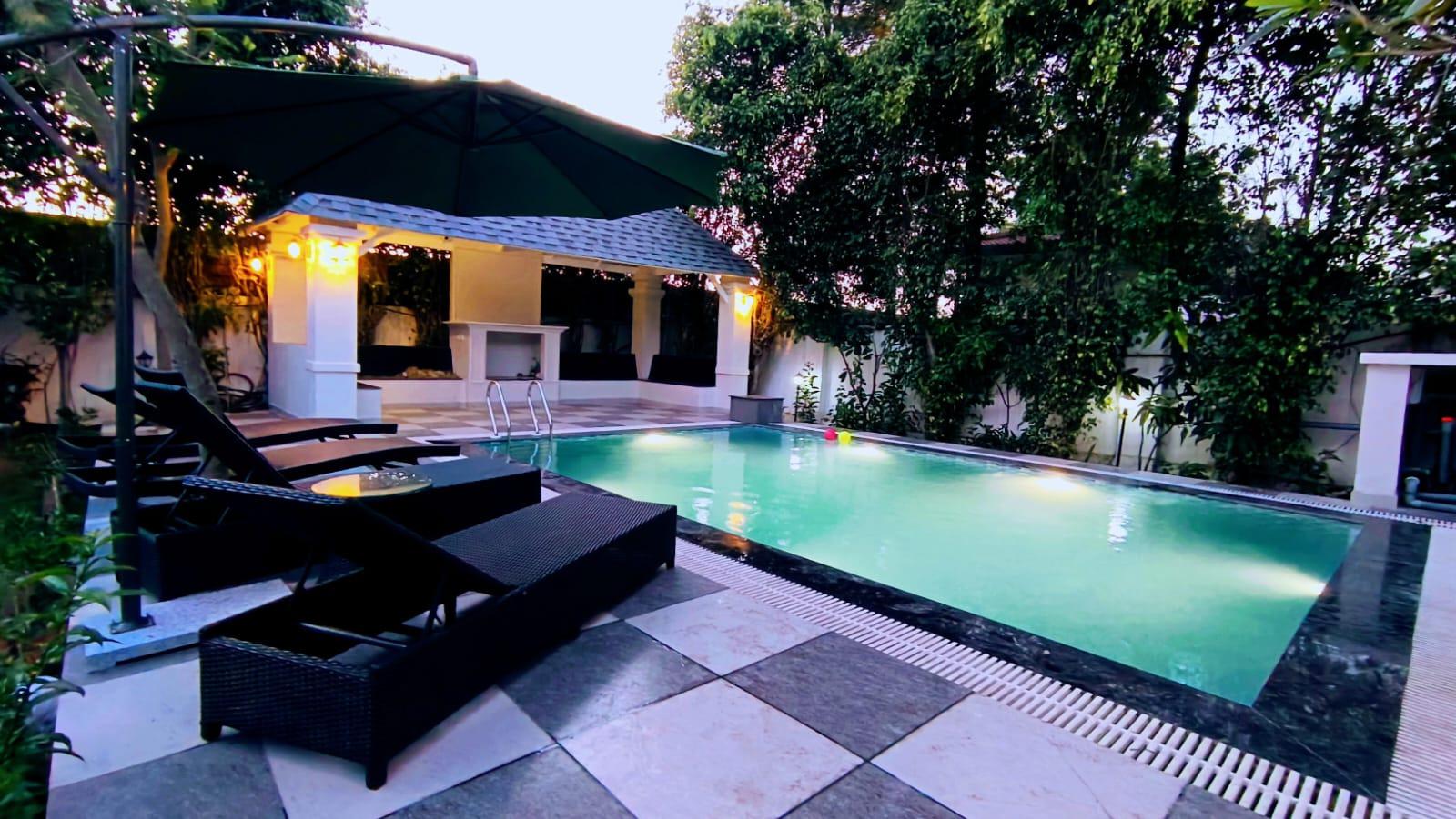 Crosswood Hotel: The Ultimate Best Hotels in Manesar with Jacuzzi