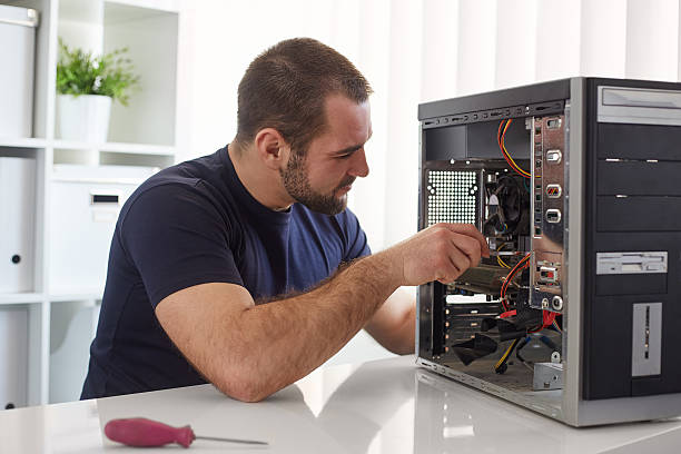 When to Call a Computer Repair Professional in the USA