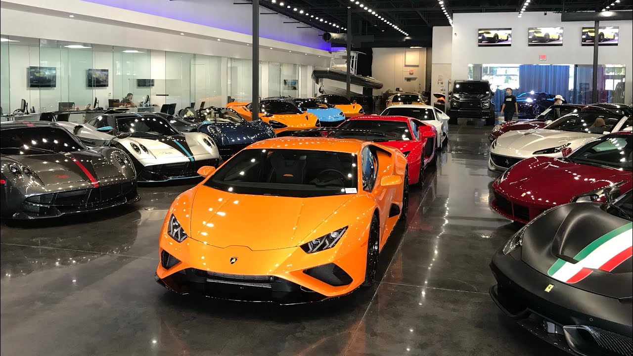 Moving to Dubai as an Expat — Buy, Lease or Rent a Luxury Car?