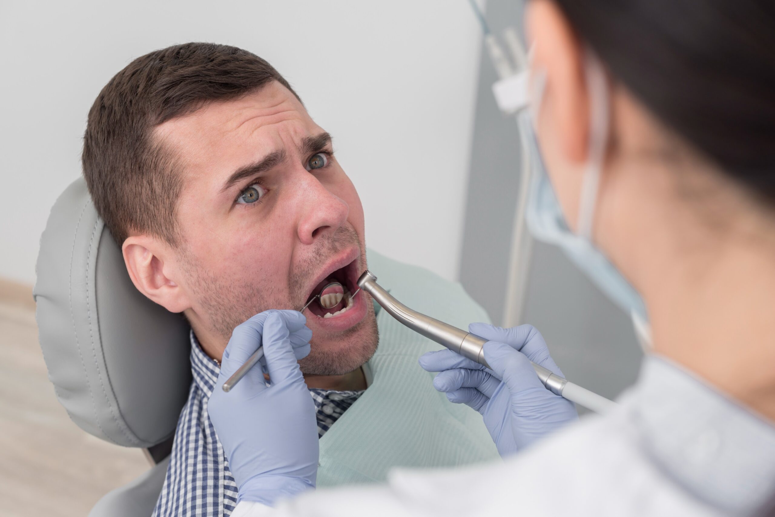 5 Factors That Can Make Wisdom Tooth Removal More Expensive
