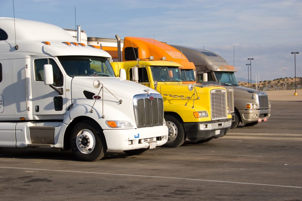 How to Find the Best Deals on Used Semi Truck Financing