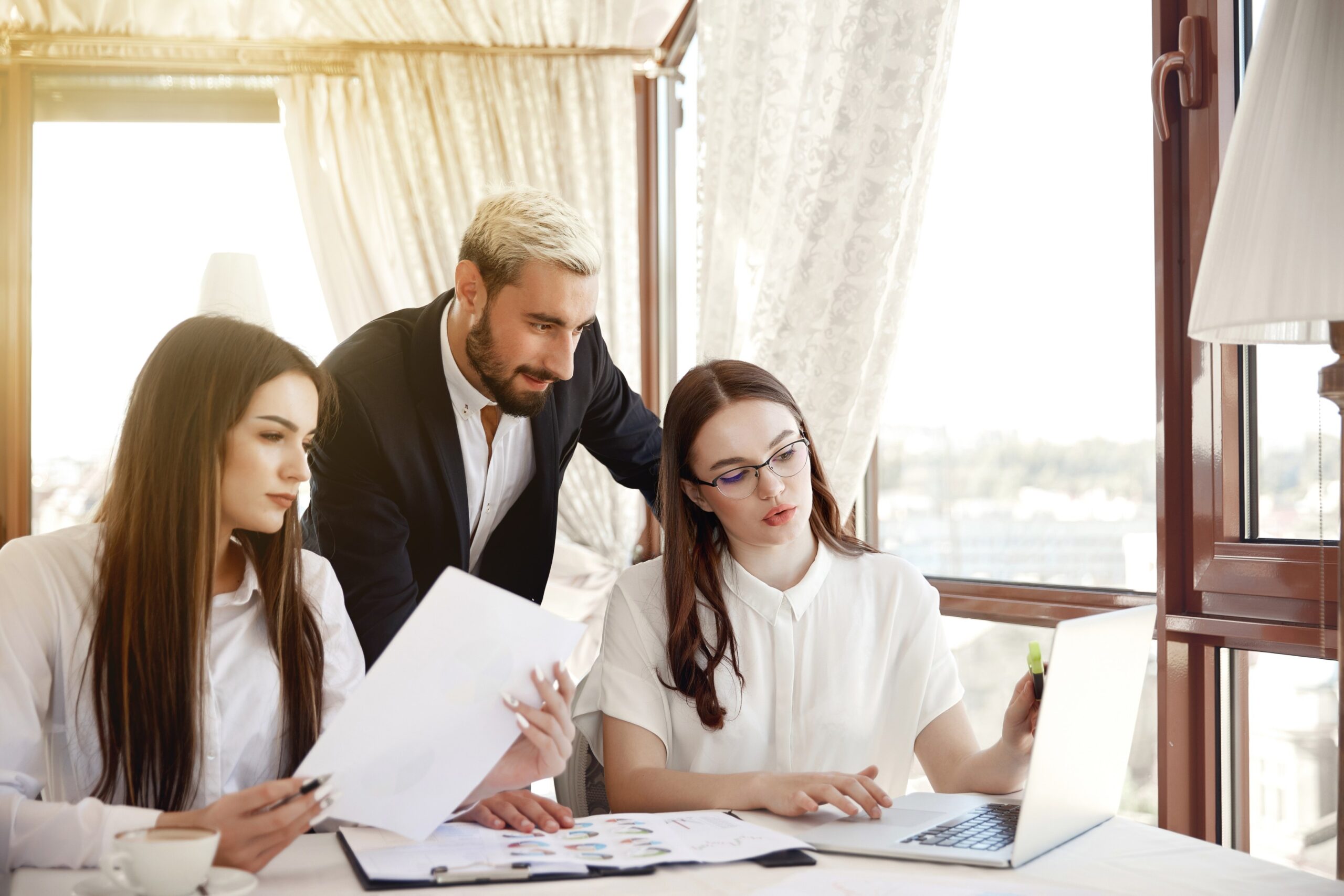 Family vs Property Lawyers: What’s the Difference & Who Do You Need?