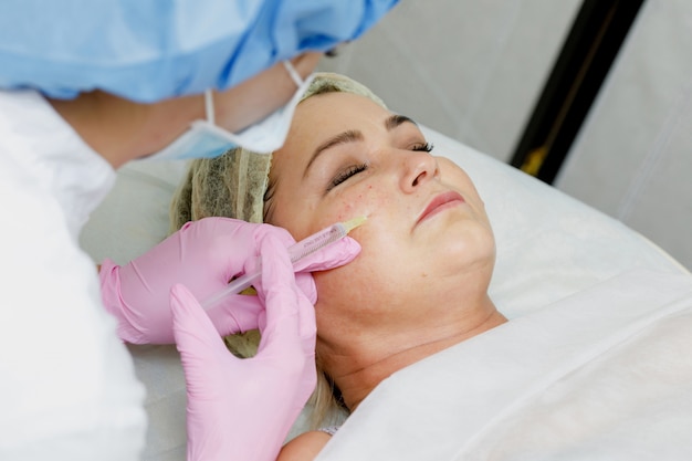 Can Glutathione Injections Enhance Natural Skin Shine Effect?