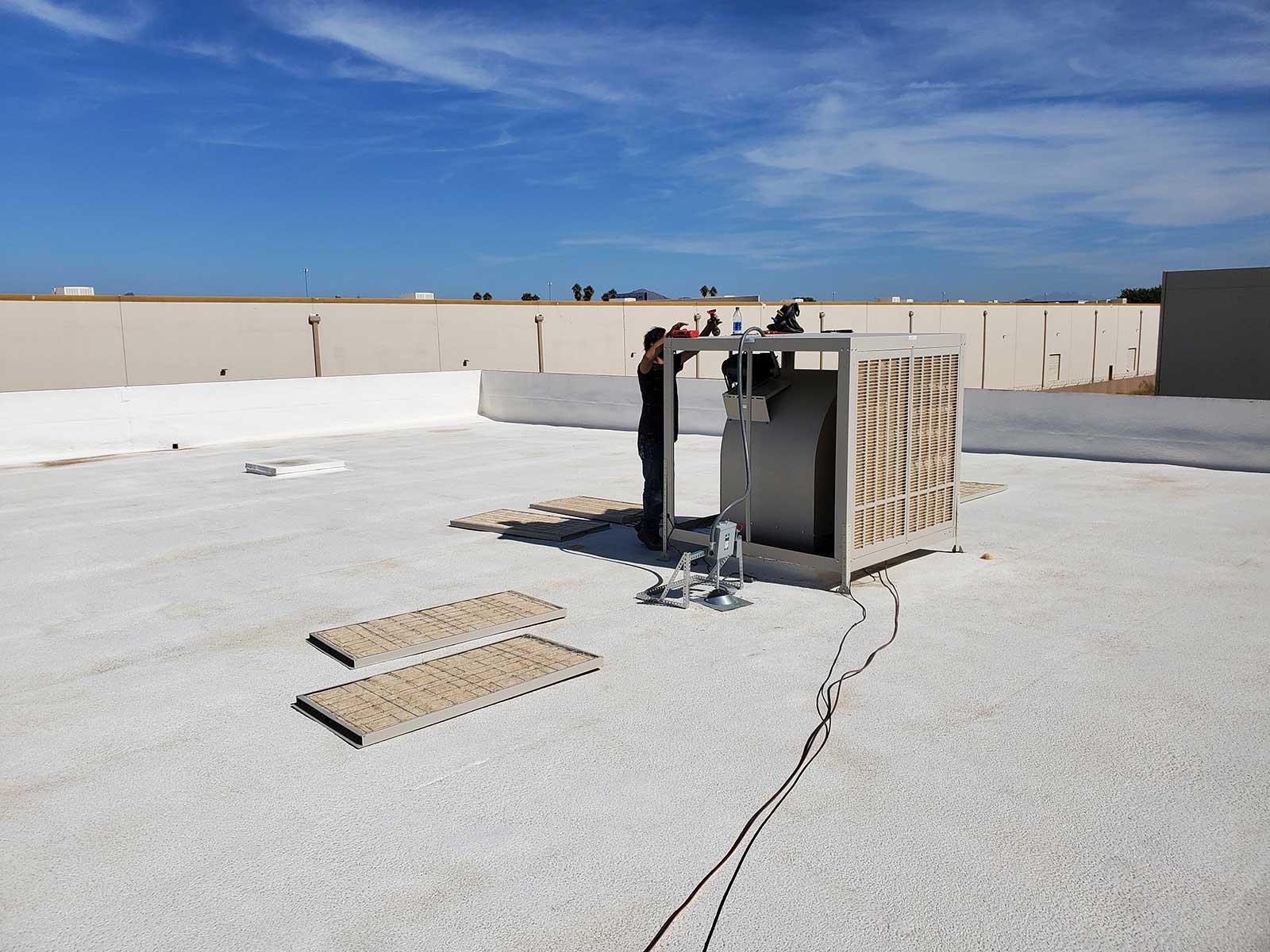 Commercial Evaporative Cooler for Efficient Cooling