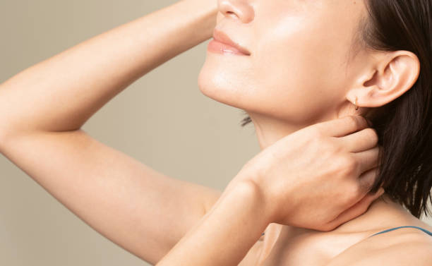 Does Chin Liposuction Leave Visible Scars on Skin