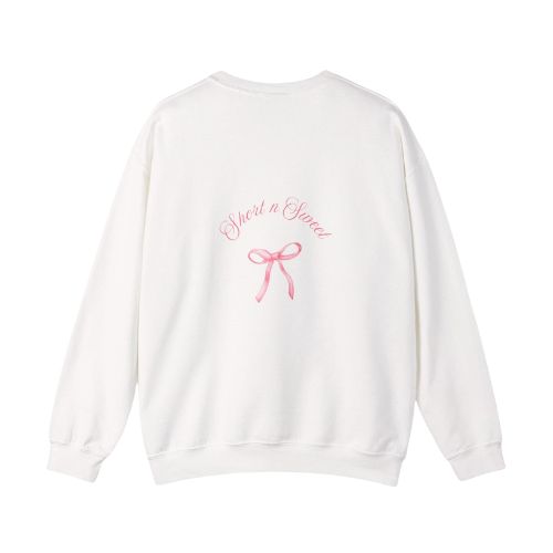 Best Sabrina Carpenter tour merch for concert fans