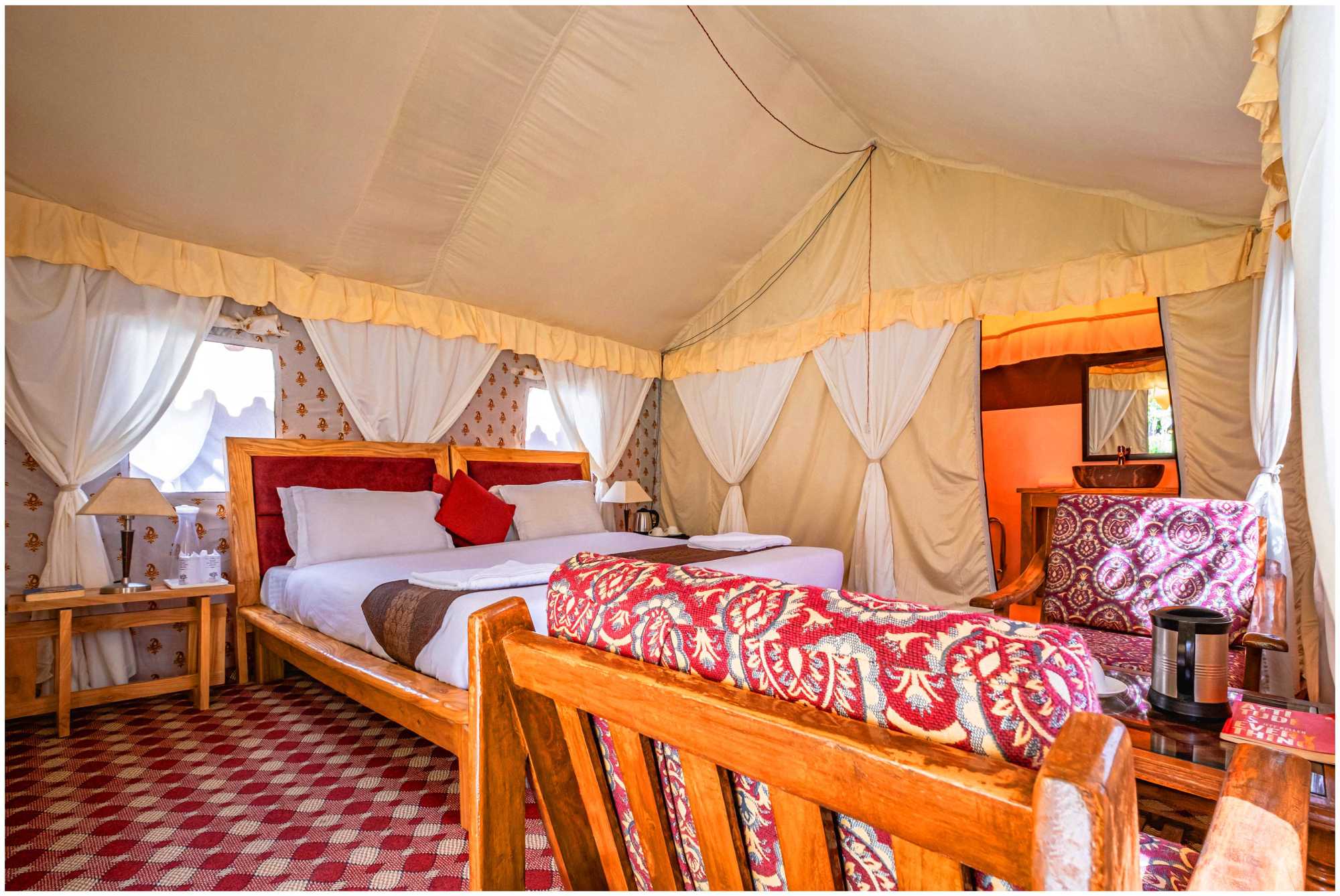 Best Luxury Camp in Nubra & Pangong Tour Packages | Ladakh Stay