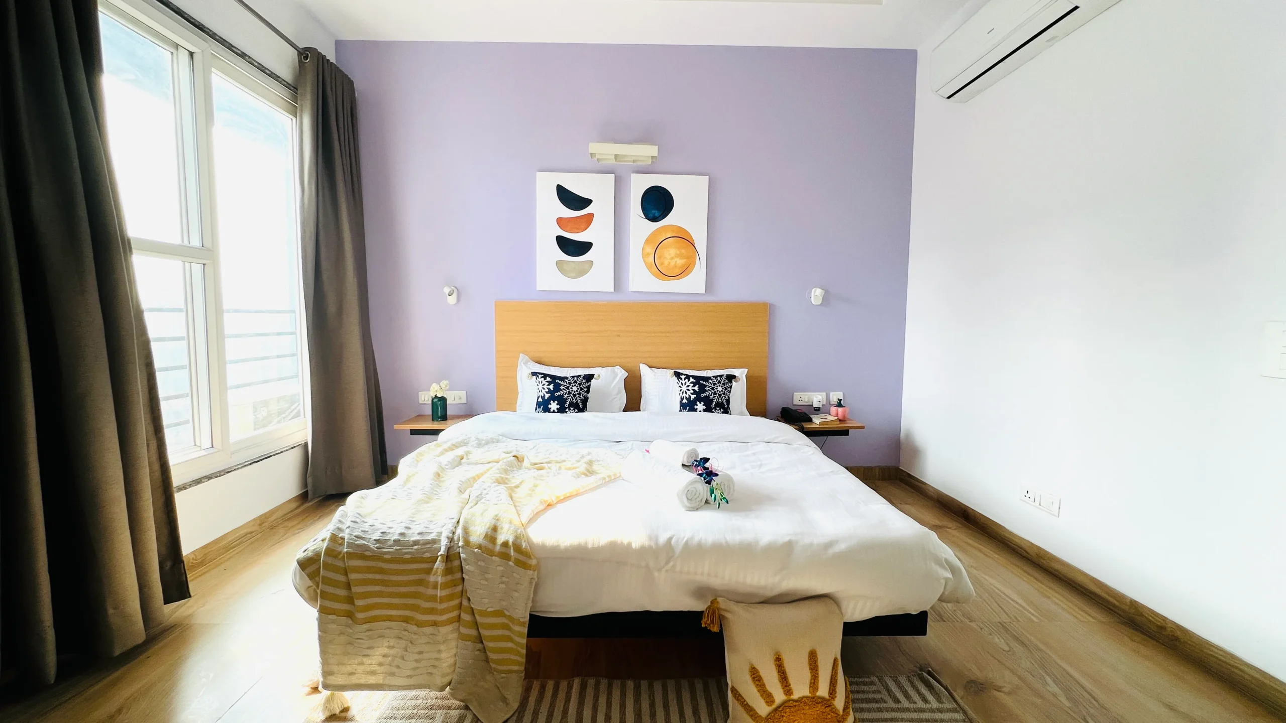 Experience Comfort & Convenience in a Service Apartment Near Cyber City
