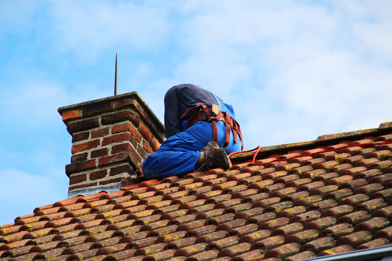 Signs You Need a Professional Roofing Company in Bournemouth