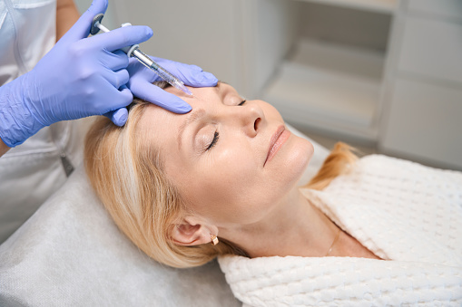 https://thynktales.com/post/is-juvederm-filler-in-dubai-safe-for-facial-treatments