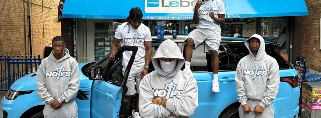 Minimalist Streetwear: Clean Fits With Maximum Impact