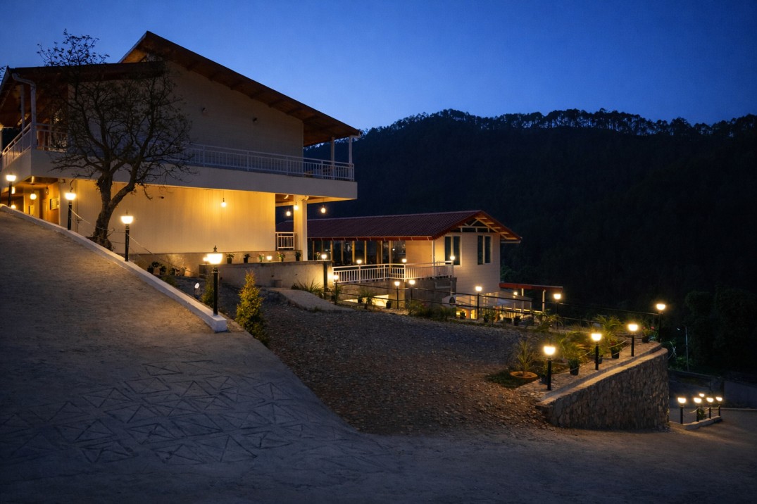 A Refined Hill Retreat at The Green Solitude – Among the Finest Luxury Resorts Near Bhimtal