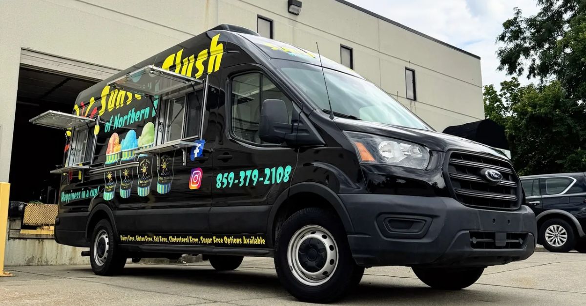 Top Mistakes to Avoid When Hiring Food Trailer Builders
