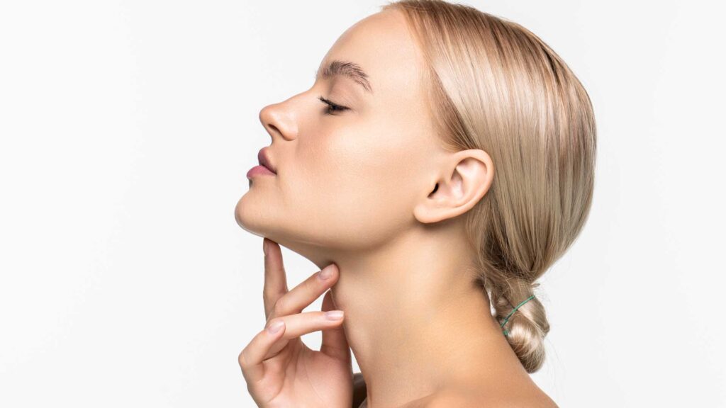 How Chin Liposuction in Abu Dhabi Removes Stubborn Fat